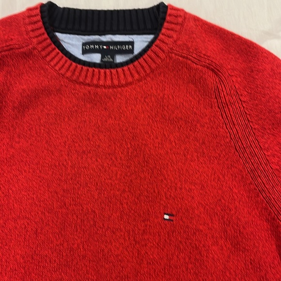 Men’s Tommy Hilfiger Classic Flag Logo navy/red double banded crewneck Sweater. - Picture 3 of 5